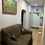 трапезица за до 12 човека с безплатен паркинг, двор и веранди, в град търново Nyaraló Veliko Tarnovo