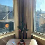 Nyaraló трапезица за до 12 човека с безплатен паркинг, двор и веранди, в град търново