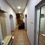 Nyaraló трапезица за до 12 човека с безплатен паркинг, двор и веранди, в град търново