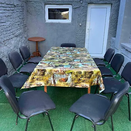 трапезица с безплатен паркинг двор и веранди Vakantiehuis *